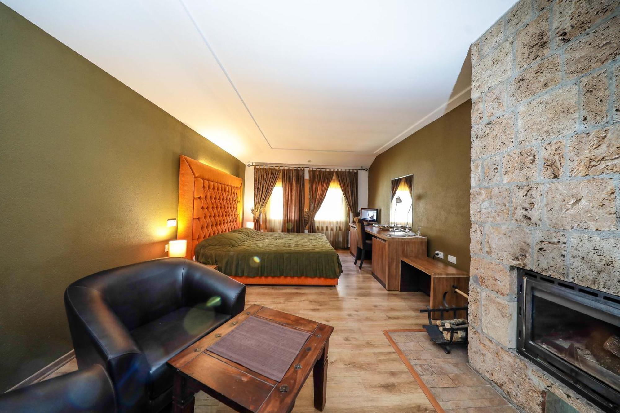 Hotel Carshia E Jupave Gjakova Εξωτερικό φωτογραφία