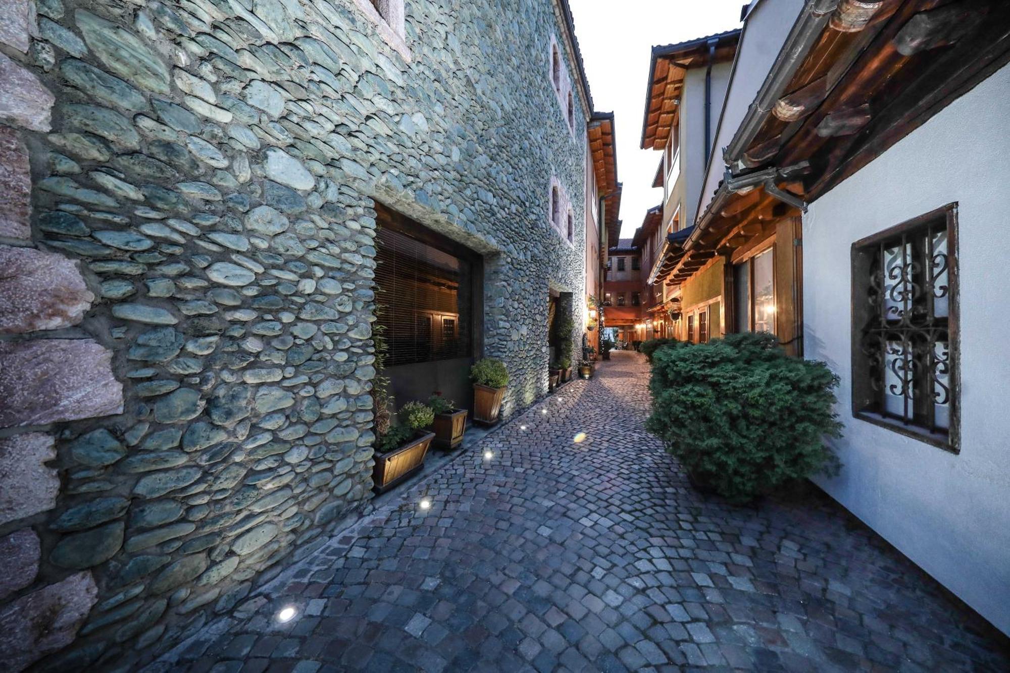 Hotel Carshia E Jupave Gjakova Εξωτερικό φωτογραφία