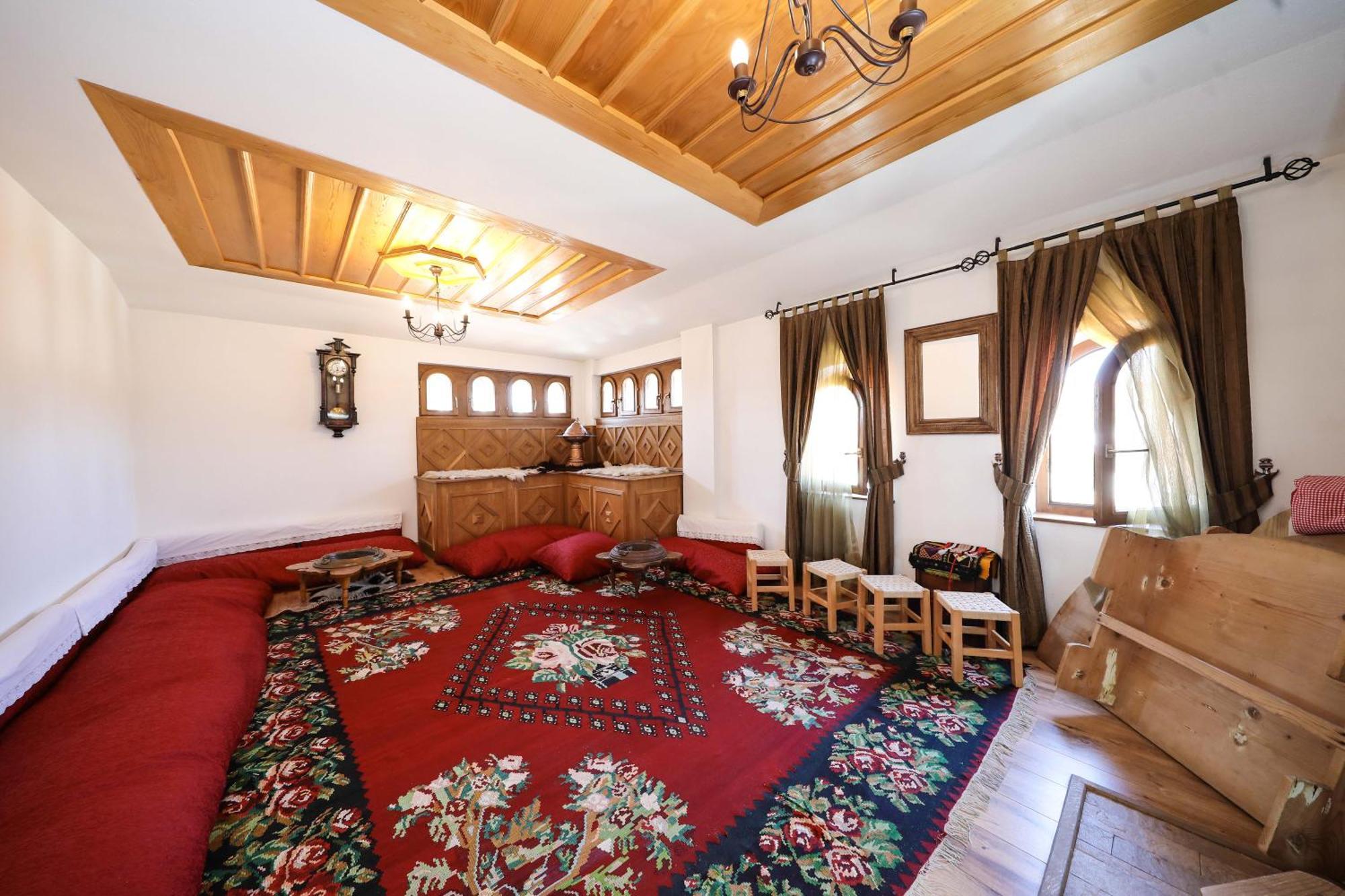 Hotel Carshia E Jupave Gjakova Εξωτερικό φωτογραφία